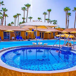 Resort Almendros - Gay Exclusive
